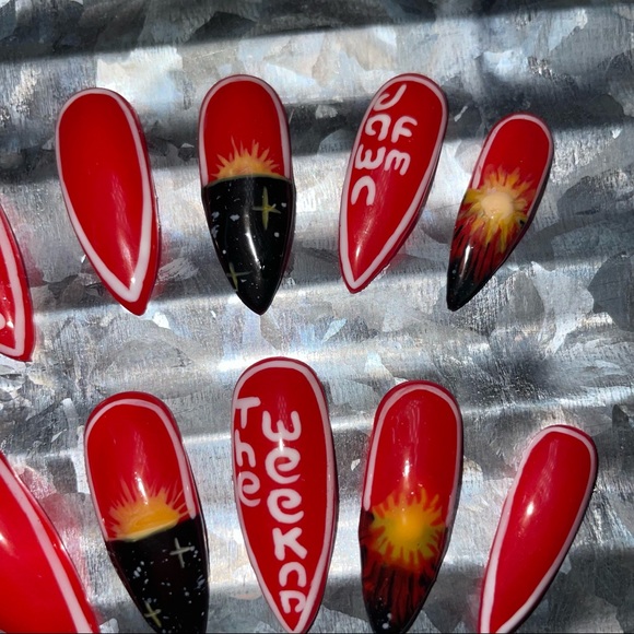 THE WEEKND Dawn FM press on nail Set - Picture 5 of 10